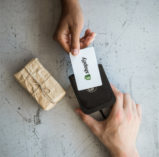 【いま注目】Shopifyで"自分のオンラインストア"を作る人が急増中！